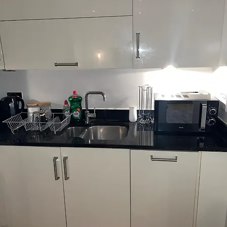 The Chandler Leeds (West Yorkshire)