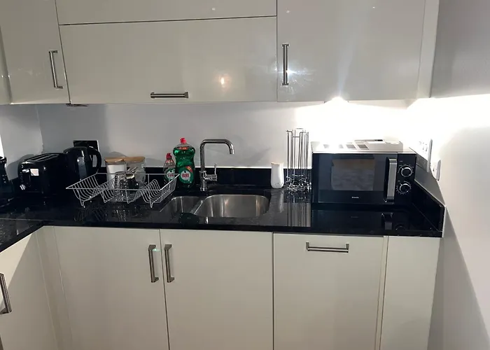 The Chandler Leeds (West Yorkshire)